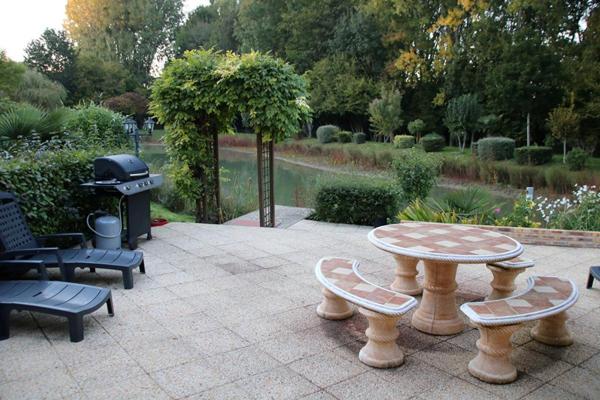 Maison Bouère 6 pièce(s) 155 m2 - Terrain 2 hectares - Plan d'eau