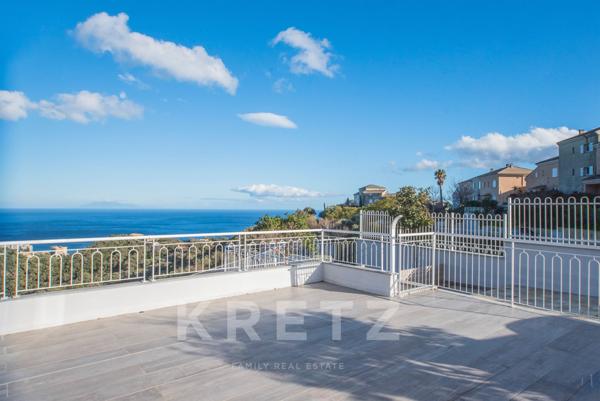 Appartement Dernier Étage de 152m2 - Jardin et Terrasse Vue Mer