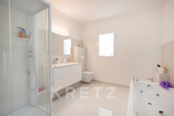 Appartement Dernier Étage de 152m2 - Jardin et Terrasse Vue Mer