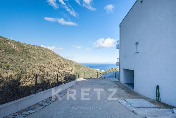 Appartement Dernier Étage de 152m2 - Jardin et Terrasse Vue Mer