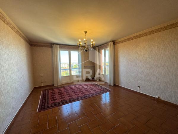 Carpentras - Appartement 3 pièces - Terrasse - Cave 