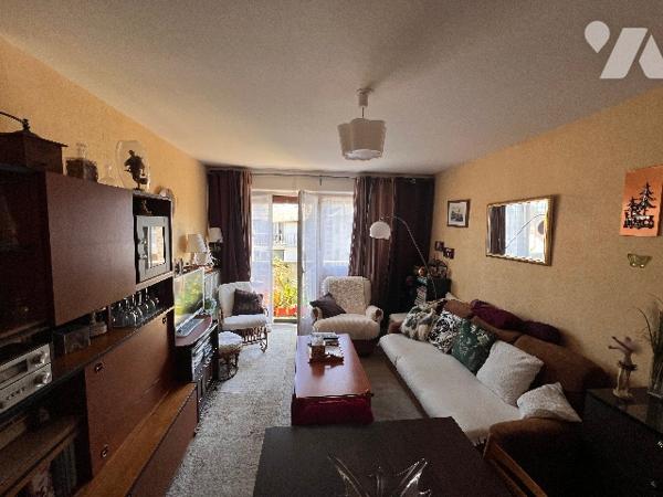 Appartement de 3 pièces, dont deux chambres, cuisine séparé de 61.85m².