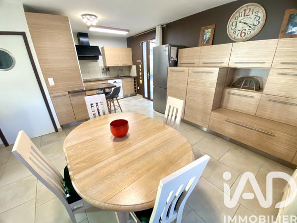 Maison à vendre 5 pièces 99 m² Lauris