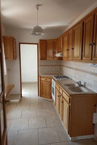 Location                                                      Appartement
                        
                     4 pièces                      83 m2                     à Avignon