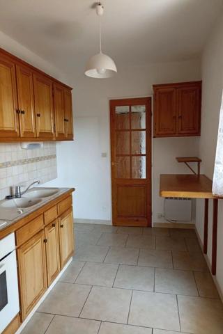 Location                                                      Appartement
                        
                     4 pièces                      83 m2                     à Avignon