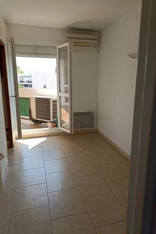 Location                                                      Appartement
                        
                     4 pièces                      83 m2                     à Avignon