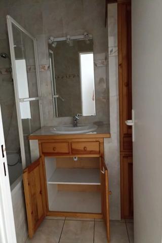 Location                                                      Appartement
                        
                     4 pièces                      83 m2                     à Avignon