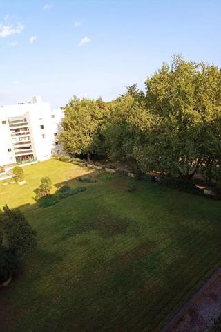 Location                                                      Appartement
                        
                     4 pièces                      83 m2                     à Avignon