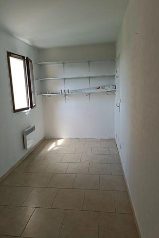 Location                                                      Appartement
                        
                     4 pièces                      83 m2                     à Avignon