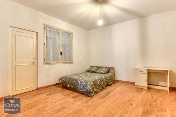 Appartement à louer 3 pièces 85m²