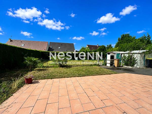 Jolie maison de plain-pied 74.69 m² avec 3 chambres, jardin à vendre à Montval-sur-Loir, quartier résidentiel calme de Château-du-Loir (72500)