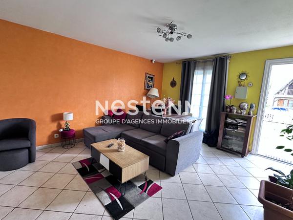 Jolie maison de plain-pied 74.69 m² avec 3 chambres, jardin à vendre à Montval-sur-Loir, quartier résidentiel calme de Château-du-Loir (72500)