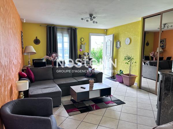 Jolie maison de plain-pied 74.69 m² avec 3 chambres, jardin à vendre à Montval-sur-Loir, quartier résidentiel calme de Château-du-Loir (72500)