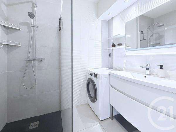 Appartement T2 à vendre  2 pièces - 48 m 2   VILLENEUVE LOUBET  - 06