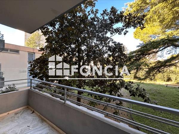 Location Appartement 5 pièces 79.9 m² - Draguignan 83300