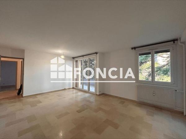 Location Appartement 5 pièces 79.9 m² - Draguignan 83300