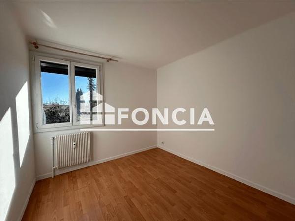 Location Appartement 5 pièces 79.9 m² - Draguignan 83300