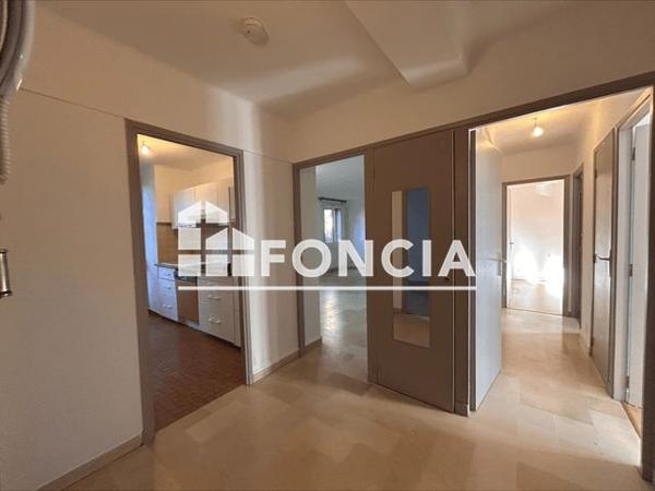 Location Appartement 5 pièces 79.9 m² - Draguignan 83300