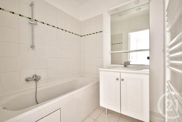 Appartement T2 à vendre  2 pièces - 51,12 m 2   ANTIBES  - 06
