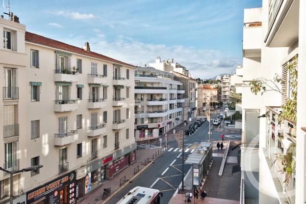 Appartement T2 à vendre  2 pièces - 51,12 m 2   ANTIBES  - 06