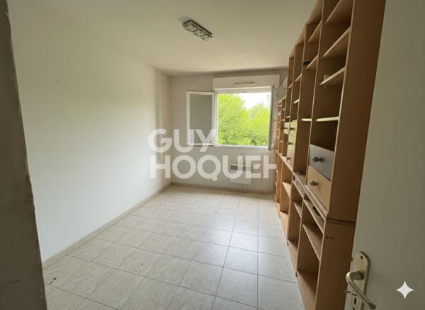 NICE CORNICHE FLEURIE 3 PIÈCES DERNIER ÉTAGE VUE MER GARAGE & CAVE