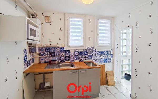 Appartement à vendre    3 pièces •  Montluçon
