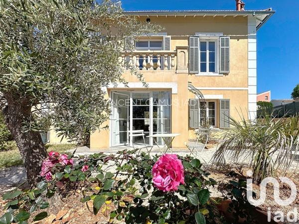 Maison 5 pièces de 130 m² à Bandol (83150)
