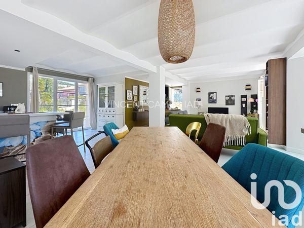 Maison 5 pièces de 130 m² à Bandol (83150)