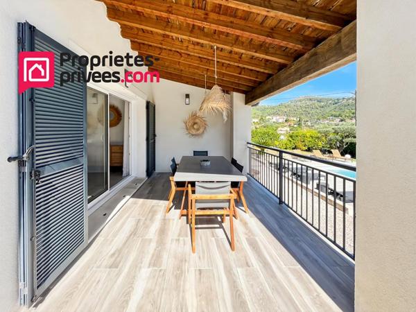 Charmante villa de plain-pied, 4 chambres, piscine . Tourrette-Levens