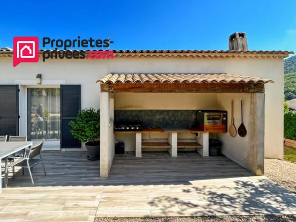 Charmante villa de plain-pied, 4 chambres, piscine . Tourrette-Levens