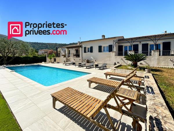 Charmante villa de plain-pied, 4 chambres, piscine . Tourrette-Levens