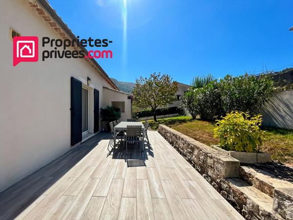 Charmante villa de plain-pied, 4 chambres, piscine . Tourrette-Levens