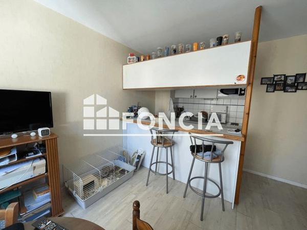 Location Studio 28.4 m² - 18 RUE DU PETIT CLOS ST MARC Caen 14000