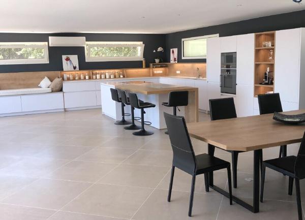 Maison à vendre    6 pièces •  Rochefort-du-Gard