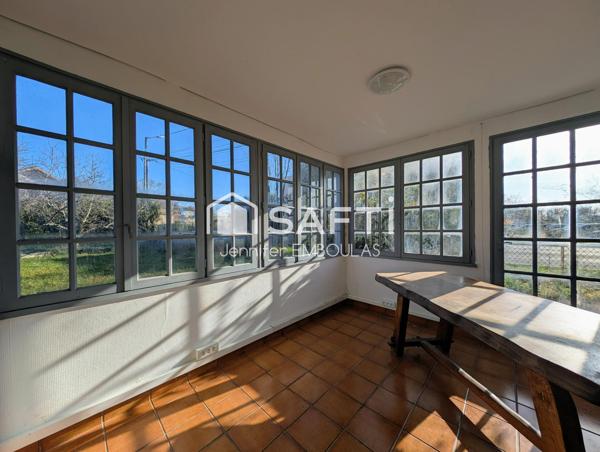 Maison 140 m² - Deux garages attenants - Jardin