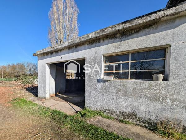 Maison 140 m² - Deux garages attenants - Jardin