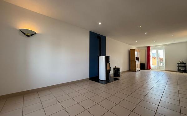 Maison à vendre    8 pièces • 195 m2 Dole