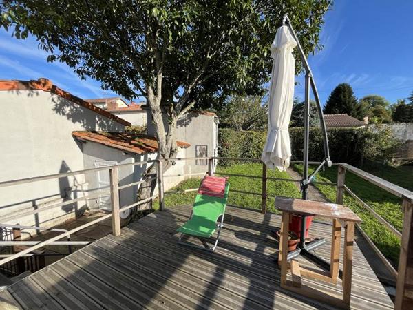 Immeuble à vendre |  Confolens |  140 m²