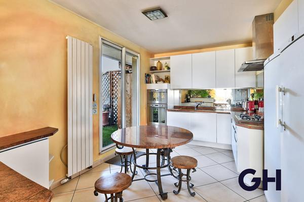 DUPLEX TOIT TERRASSE / CROIX - ROUSSE