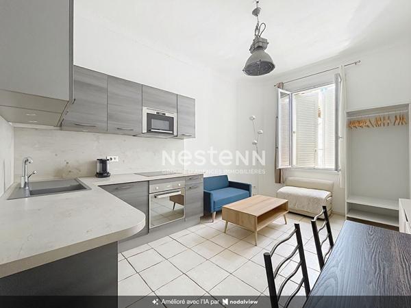 À LOUER à l'année - T2 - 29,12 m² - À DEUX PAS DU PORT ET DES PLAGES DE GOLFE-JUAN