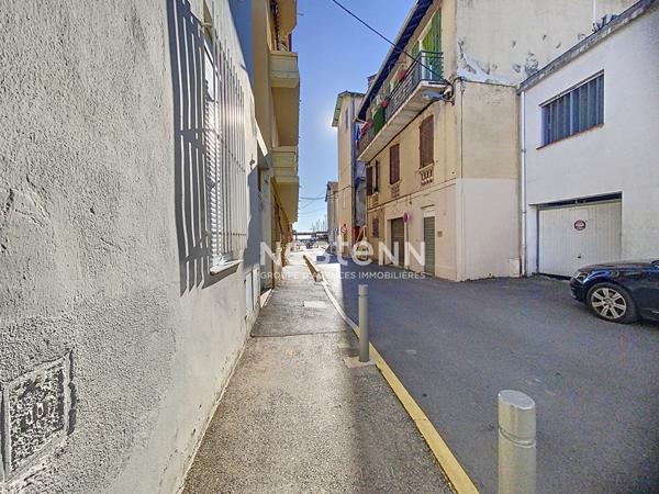 À LOUER à l'année - T2 - 29,12 m² - À DEUX PAS DU PORT ET DES PLAGES DE GOLFE-JUAN