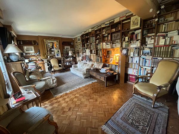 Maison Pontoise 8 pièce(s) 223.52 m2 €559 000 ** - Référence 10929