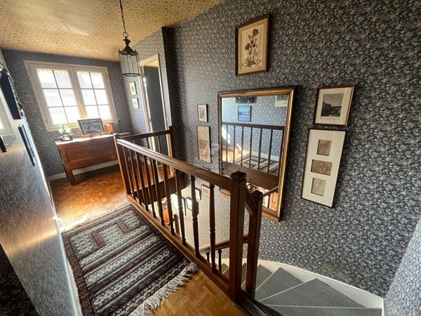 Maison Pontoise 8 pièce(s) 223.52 m2 €559 000 ** - Référence 10929