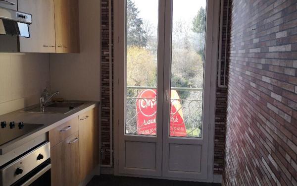 Appartement à louer    3 pièces • 51 m2 Isle