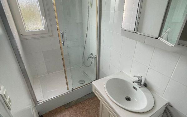 Appartement à louer    3 pièces • 51 m2 Isle