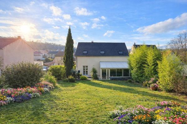 Maison d'architecte - 5 à 6 chambres - Parc avec bois