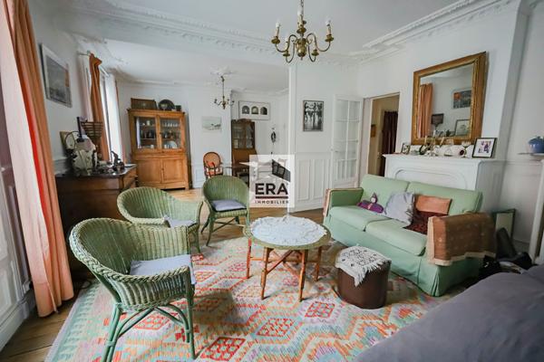 Appartement Le Kremlin Bicêtre 8 pièces 167.78 m2