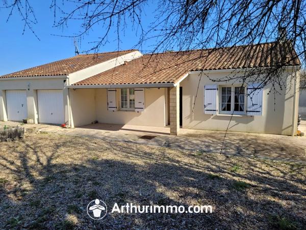 Vente                                                      Maison
                        
                     6 pièces                      140 m2                     à Saint-Jean-d'Angély