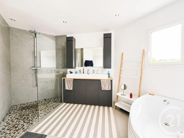 Maison à vendre  5 pièces - 130 m 2   CREON  - 33