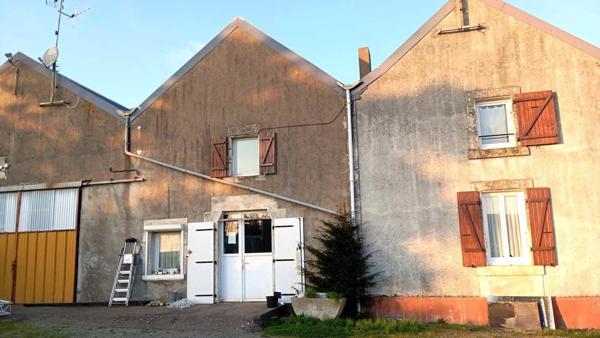 ENSEMBLE IMMOBILIER AVEC LOCATAIRE EN PLACE + LOCAUX PROFESSIONNELS – FONTENAY-LE-COMTE (1 km du centre commercial)